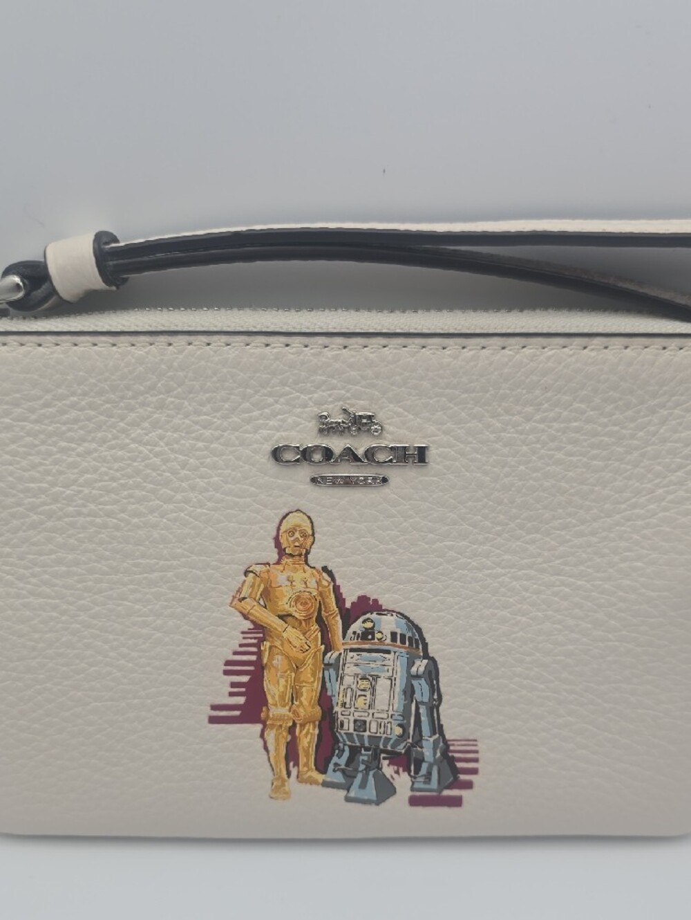 Coach Cream Limited Edition Star Wars C-3PO & R2-D2 Small Wristlet (NWOT)✨️🤍✨️ - Picture 2 of 11